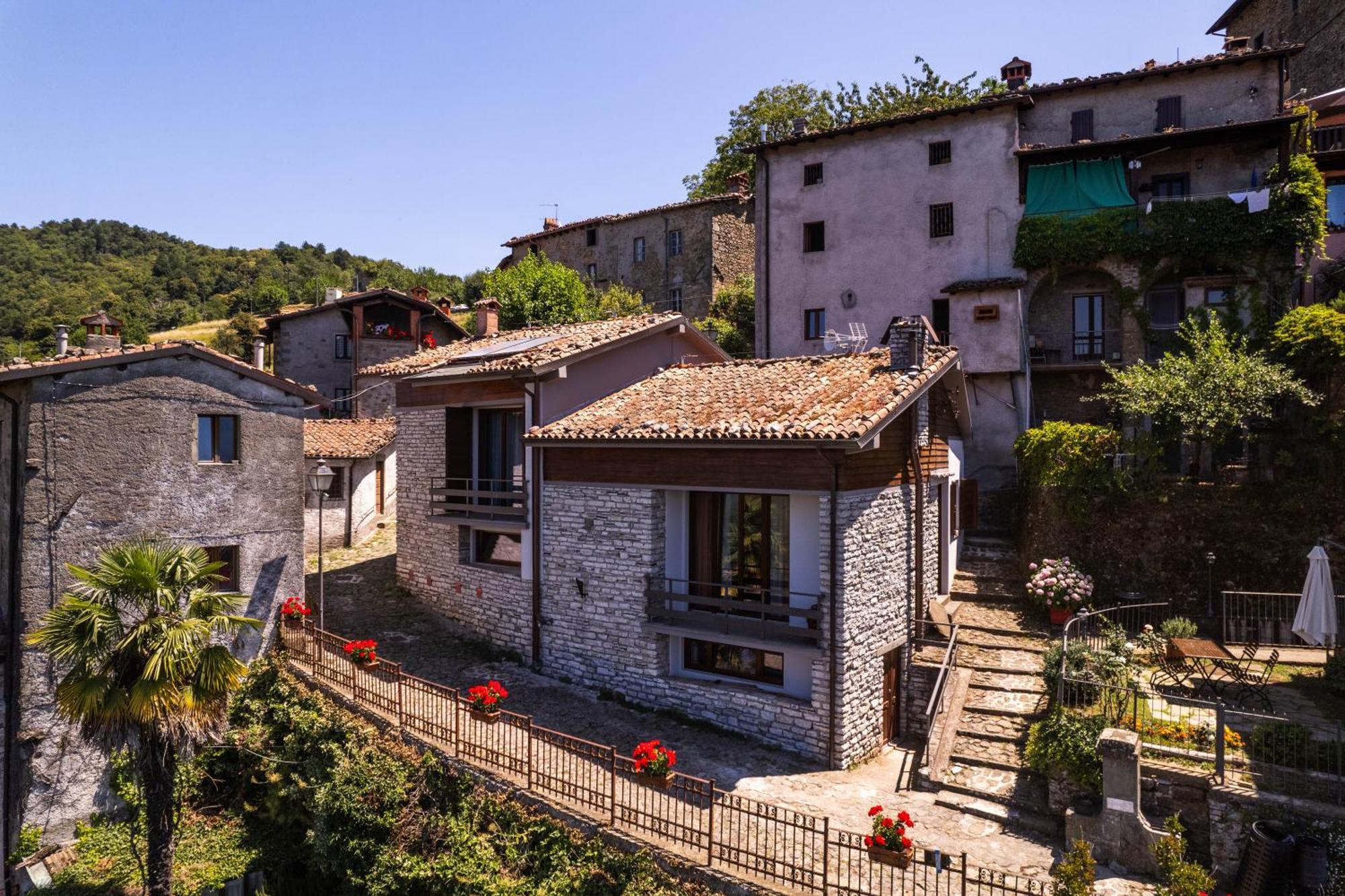 Loris - History & Luxury Villa Pieve Fosciana