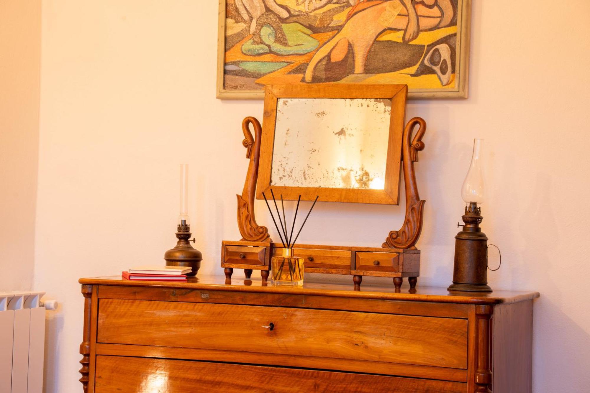 Loris - History & Luxury Villa *